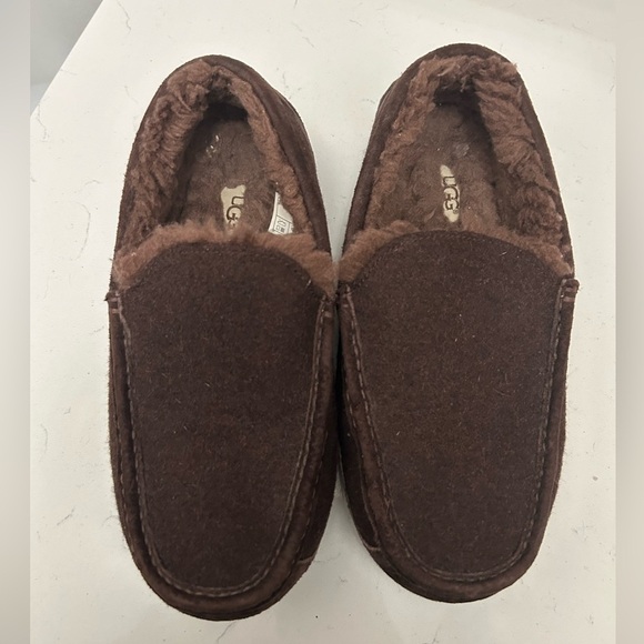 UGG Shoes Mens 9 Ascot Casual Shearling Moccasins Slippers Brown Barely Used - Picture 2 of 6